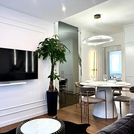 Wita Stwosza 14 - Check-in 20h - Parking 公寓