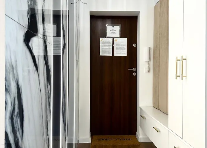 Wita Stwosza 14 - Check-in 20h - Parking