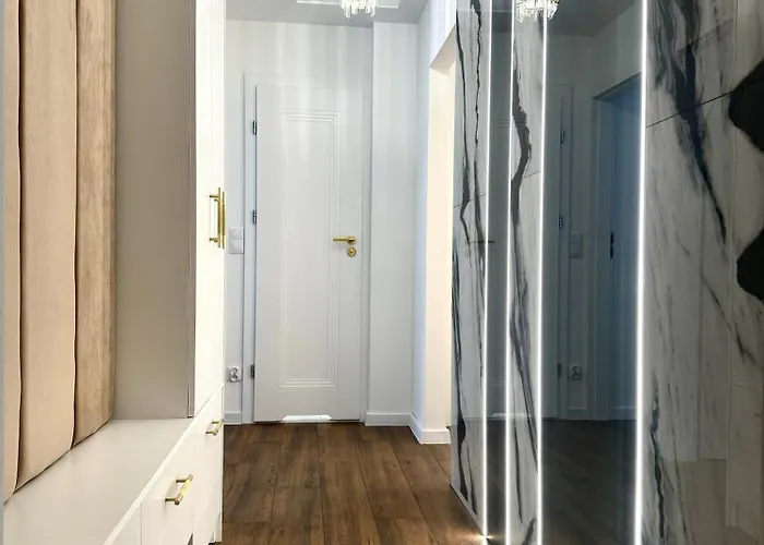 Wita Stwosza 14 - Check-in 20h - Parking