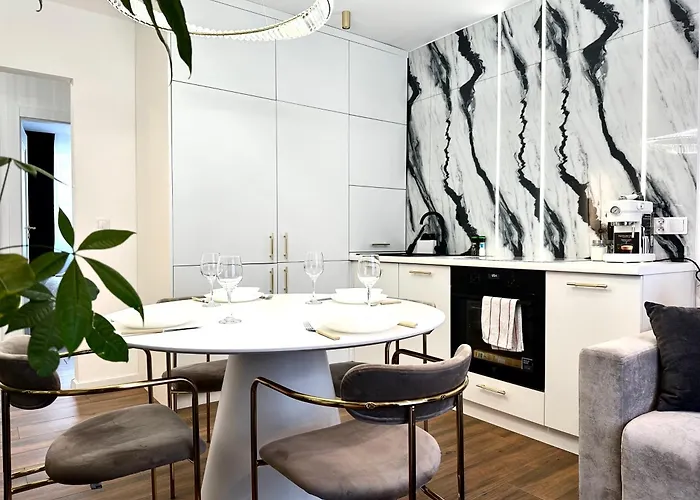 Wita Stwosza 14 - Check-in 20h - Parking Apartamento